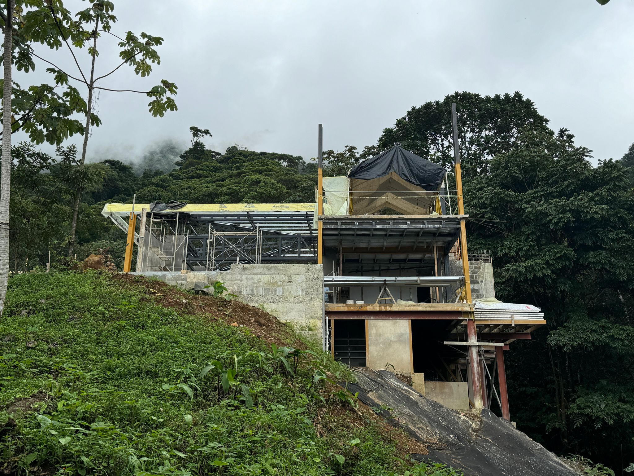 Building Homes in Costa Rica